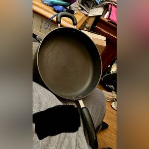 Premium Black Non-Stick Frying Pan